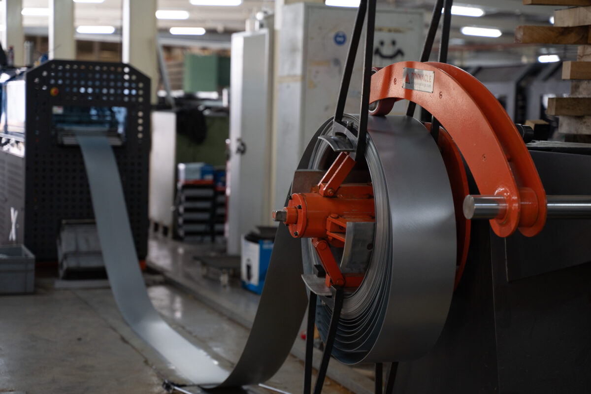 Loading of the Magnelis steel coils into beSteel advanced machines.